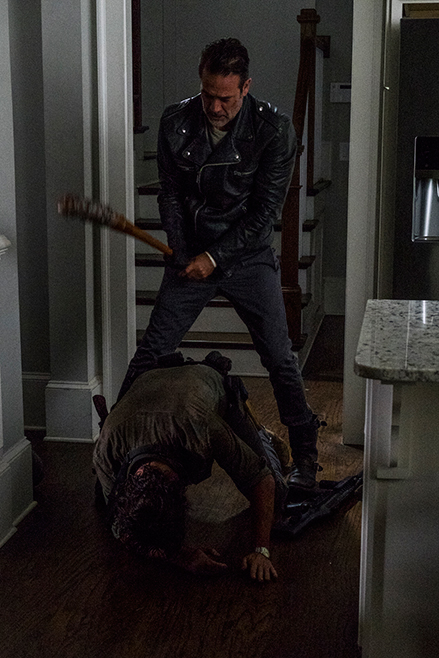 the-walking-dead-episode-808-rick-lincoln-2-935